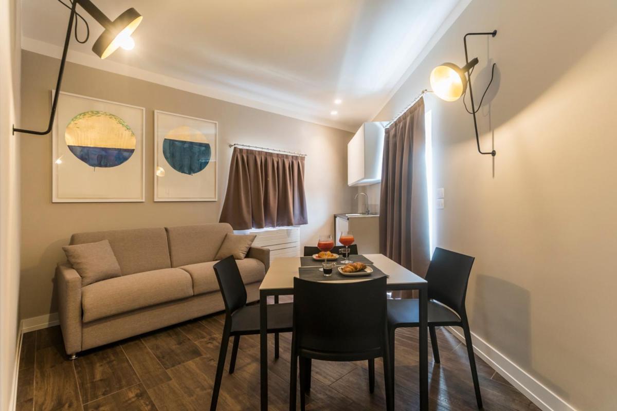 Residenza Trinita Maggiore Napoli Ngoại thất bức ảnh