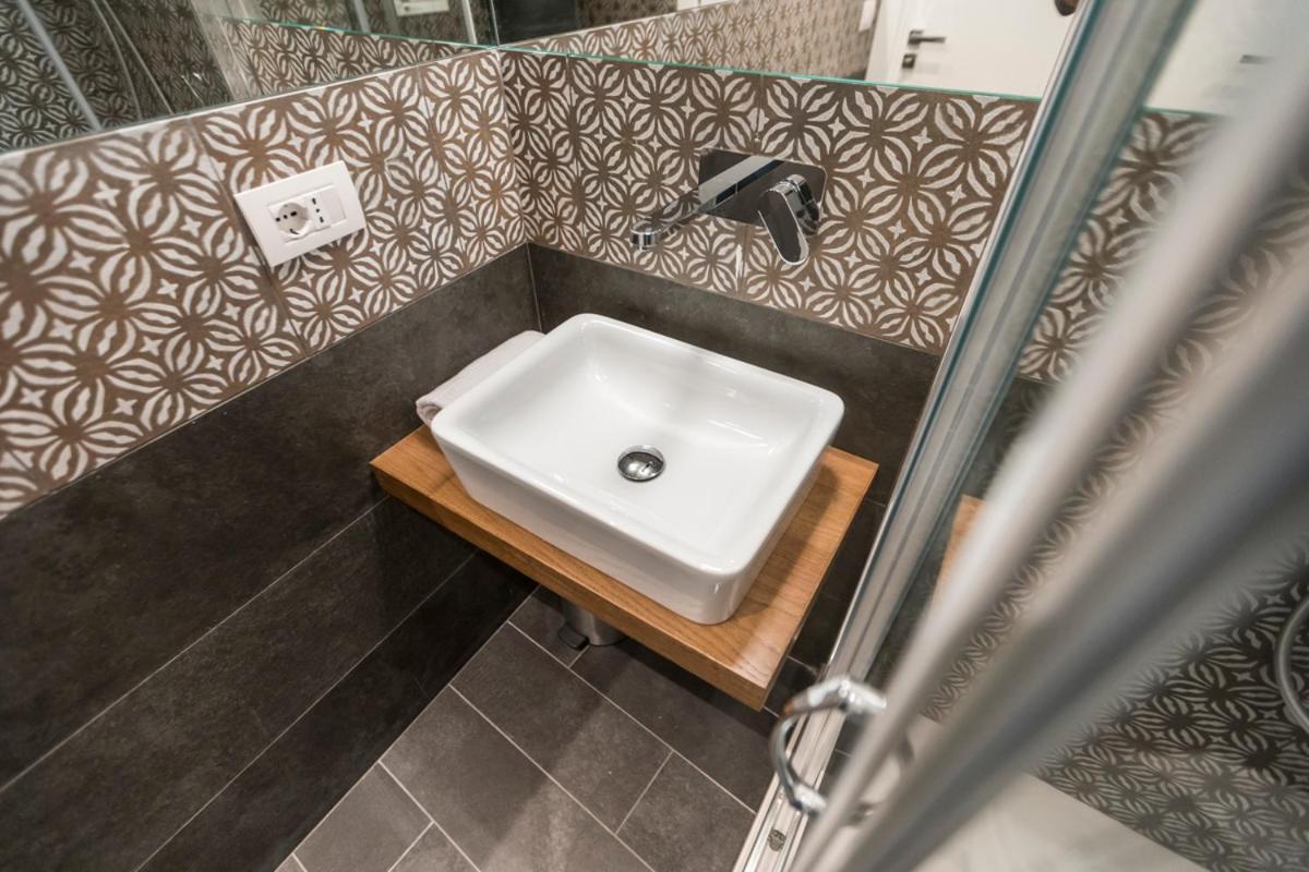 Residenza Trinita Maggiore Napoli Ngoại thất bức ảnh